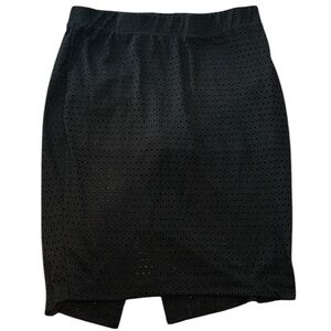 Torrid black slip on skirt